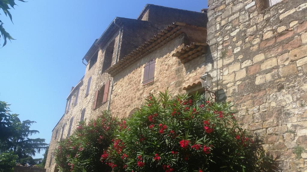 阿卡别墅 Les Arcs-sur-Argens 外观 照片